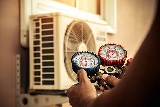 Professional Hvac Installation technician working in New London, IA